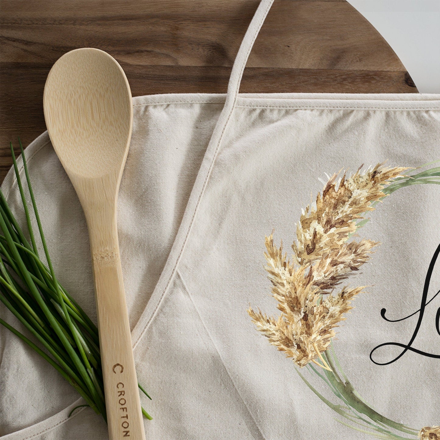 Load image into Gallery viewer, Boho Kitchen Housewarming Gift | Birthday Gift | Pampas Grass Kitchen Apron | Personalized Apron | Bridesmaid Gifts | Bridal Party Gift
