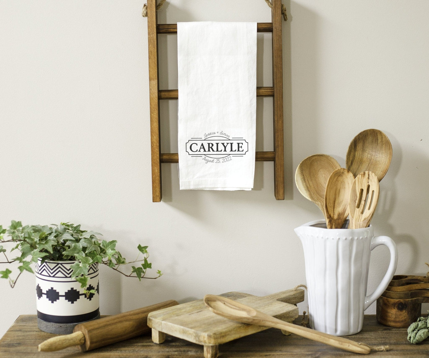Load image into Gallery viewer, Housewarming Gift Idea | Personalized Family Name and Established Date Linen Tea Towel | Custom Gift For Couple | Custom Wedding Gift Idea
