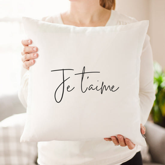 Je t'aime | I Love You in French Pillow | Valentine's Day Gift | Dorm Decor | Gifts For Her | Gifts For Him | Valentines Day Pillow Decor