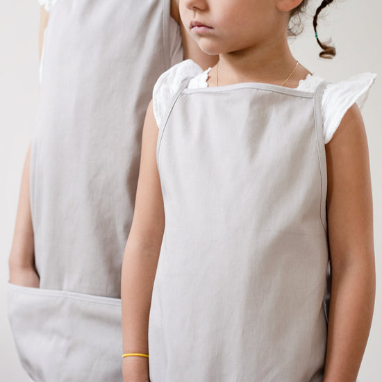 Load image into Gallery viewer, Kids Craft Apron | Youth Kids Craft Apron | Child Apron | Full Kids Kitchen Apron | Kids Baking Apron | Cotton Canvas Full Apron | Aprons
