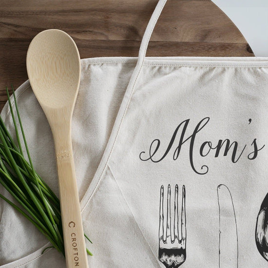 Personalized Apron | Mom's Kitchen Apron | Custom Apron Gift | Mom's Apron | Gift For Mom | Mom Gift Kitchen Apron | Personalized Name Apron