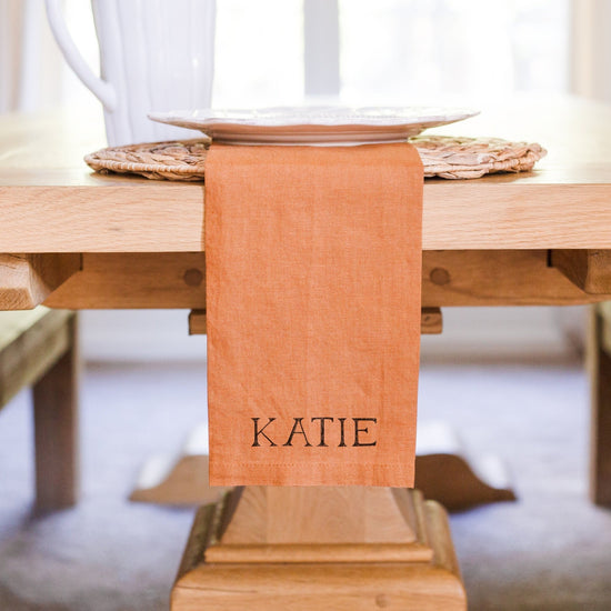 Table Name Placement Napkins 100% Linen Set of 4 | Wedding Favors | Cloth Napkins | Holiday Table Place Setting | Bridal Shower Favor - Sweet Hooligans Design