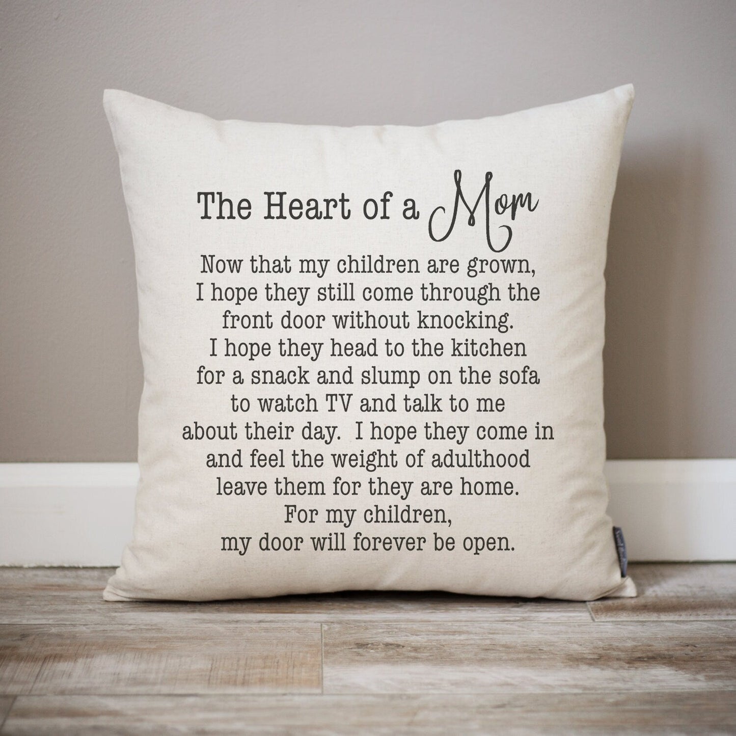 The Heart of a Mom | Mom Gift | Grandmother Gift | Personalized Mother's Day Gift for the Home | Gift For Grandparents | Gift for Mom - Sweet Hooligans Design